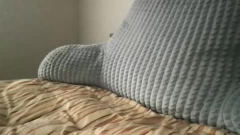 FitCollegeStudxx online show from January 18, 3:27 pm