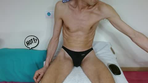 Snapshot of fithotguy90 chatting on May 24, 4:23 pm Luis online show from May 24, 4:23 pm