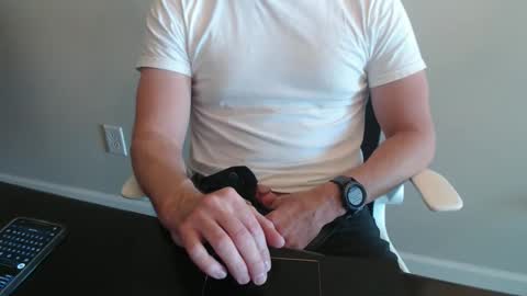 fithubby80 online show from November 14, 9:02 pm