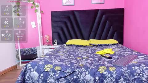 Snapshot of fitsexxyebony chatting on February 21, 7:48 pm Violetta online show from February 21, 7:48 pm