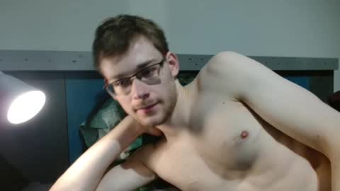 Snapshot of fitwhiteboy01 chatting on November 16, 2:33 pm Fitwhiteboy01 online show from November 16, 2:33 pm