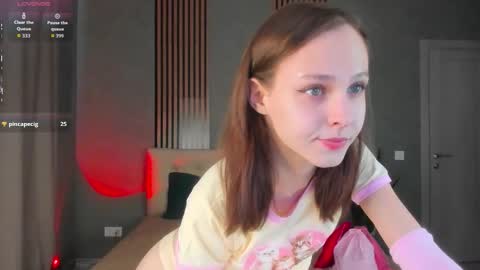 im Linda please give me thumbs up online show from February 23, 3:26 am