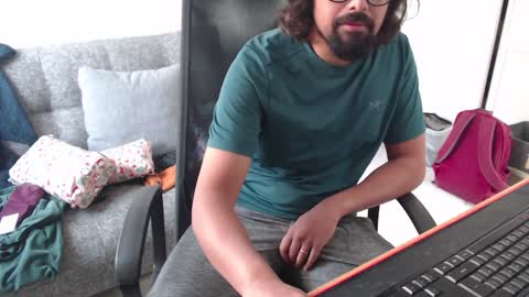 Snapshot of fizz6572 chatting on December 23, 10:21 am fizz6572 online show from December 23, 10:21 am