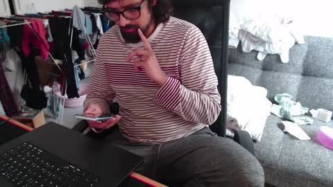 Snapshot of fizz6572 chatting on January 31, 10:20 am fizz6572 online show from January 31, 10:20 am