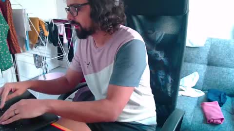 Snapshot of fizz6572 chatting on February 14, 8:42 am fizz6572 online show from February 14, 8:42 am