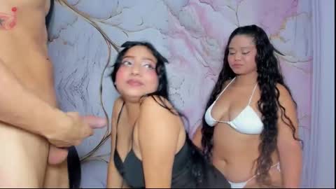 Snapshot of fkndream18 chatting on November 22, 2:21 am Sophia Antonella Ryan online show from November 22, 2:21 am