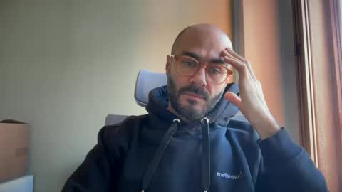 Snapshot of fla85 chatting on December 20, 12:38 pm Fla is short for Flavio online show from December 20, 12:38 pm