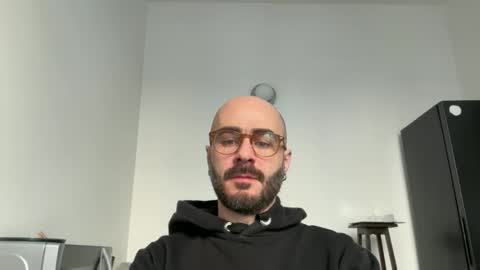 Fla is short for Flavio online show from February 1, 1:20 pm