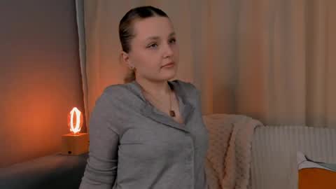 Amelia online show from April 11, 1:54 am