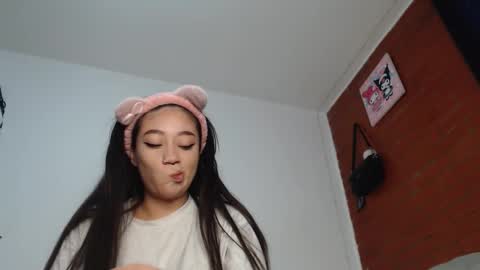 tteo  Sienna  online show from November 8, 12:05 pm