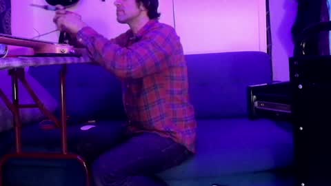 Flannel Dong online show from March 30, 4:02 am