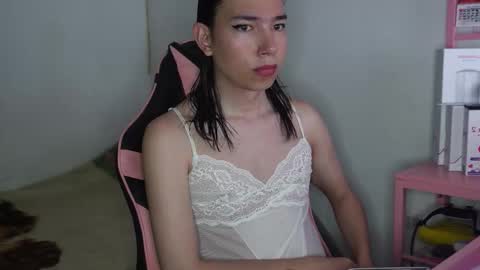 Snapshot of flaream_angel chatting on November 2, 5:04 pm Alexa online show from November 2, 5:04 pm