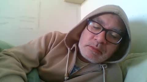 Snapshot of flashdreaming chatting on March 25, 2:34 pm Carlo online show from March 25, 2:34 pm