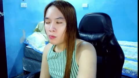 Snapshot of flawlesskindtrans007 chatting on February 28, 10:16 am Jeepty online show from February 28, 10:16 am