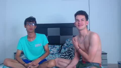 Steven and Daniel online show from July 5, 8:49 pm