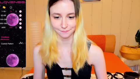 FlexiMona online show from February 14, 11:42 am