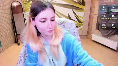 FlexiMona online show from April 12, 9:58 am