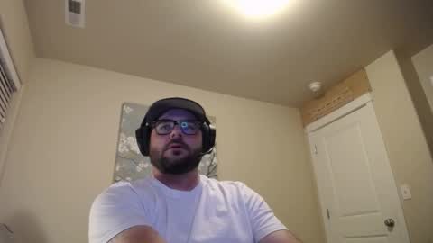 Snapshot of flikk14 chatting on October 20, 4:13 am flikk14 online show from October 20, 4:13 am