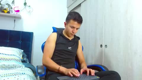 Snapshot of flint_ryan chatting on February 23, 6:05 pm Nico online show from February 23, 6:05 pm