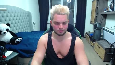 Snapshot of flirty_sugar chatting on November 15, 6:15 pm Flirty sugar online show from November 15, 6:15 pm