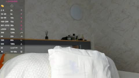 Emely  online show from March 27, 2:39 am