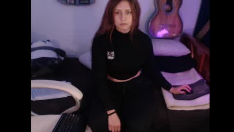 flor3citarockera online show from April 11, 5:50 pm