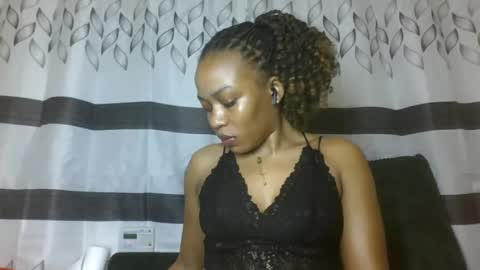 Snapshot of flora_fantasy chatting on June 28, 6:03 pm fantasy online show from June 28, 6:03 pm