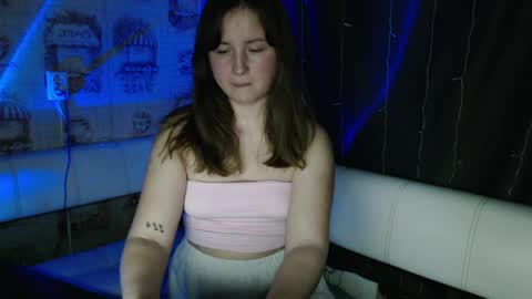 Flora online show from April 16, 3:13 pm