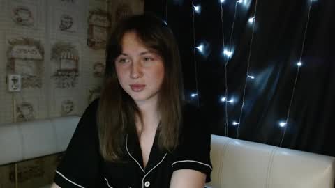 Flora online show from April 17, 3:37 pm