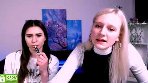 Snapshot of flora_ri chatting on January 16, 1:36 pm just ask me online show from January 16, 1:36 pm