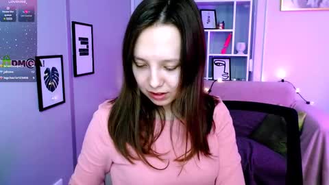 Snapshot of flora_ri chatting on February 10, 1:33 pm just ask me online show from February 10, 1:33 pm