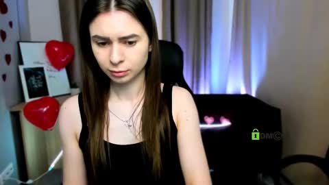 Snapshot of flora_ri chatting on February 18, 10:27 am just ask me online show from February 18, 10:27 am