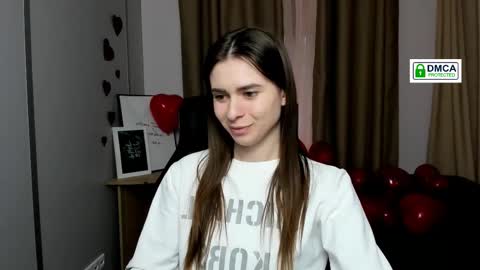 Snapshot of flora_ri chatting on February 24, 2:04 pm just ask me online show from February 24, 2:04 pm