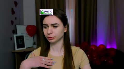 Snapshot of flora_ri chatting on February 25, 10:47 am just ask me online show from February 25, 10:47 am