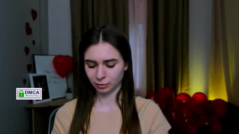 Snapshot of flora_ri chatting on February 25, 1:50 pm just ask me online show from February 25, 1:50 pm