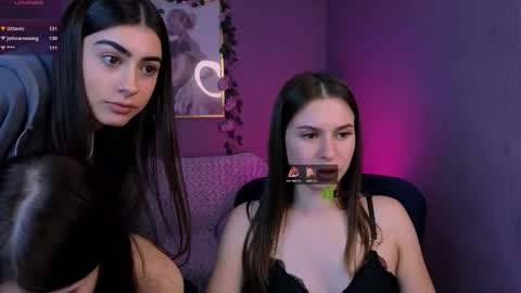Snapshot of flora_ri chatting on October 15, 1:50 am just ask me online show from October 15, 1:50 am