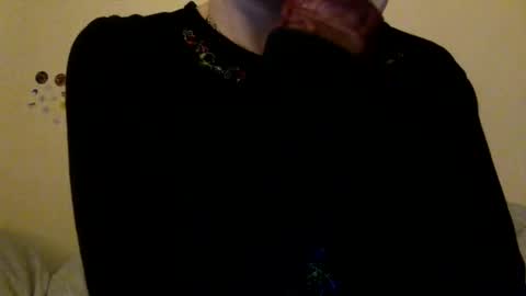 Snapshot of floraexploration chatting on December 25, 11:31 pm floraexploration online show from December 25, 11:31 pm