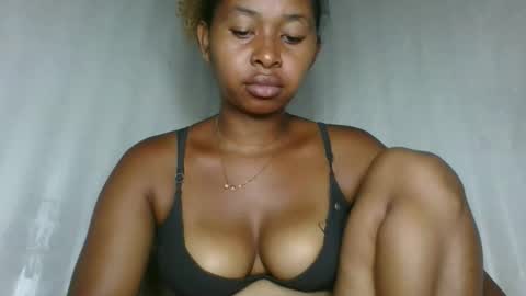 florencia011 online show from January 7, 5:43 am