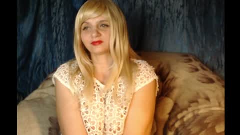 floretdiana online show from March 29, 9:59 pm