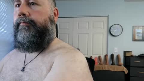Snapshot of floridabearx chatting on June 19, 12:37 am FloridaBear online show from June 19, 12:37 am