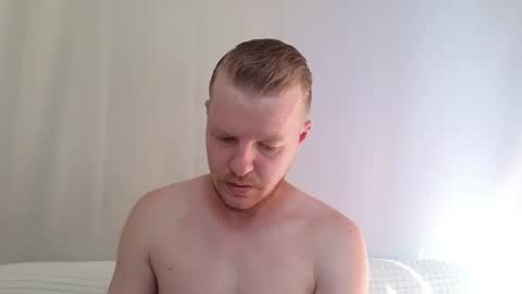 Snapshot of flower_haze chatting on June 22, 3:36 am Alexander online show from June 22, 3:36 am