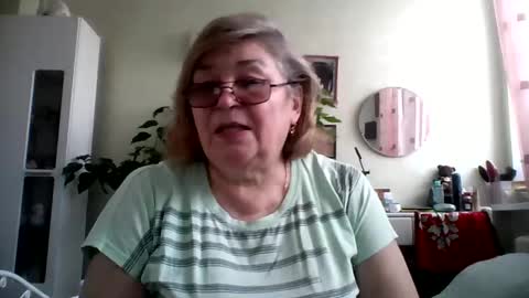 Flowerlower online show from February 8, 9:24 am