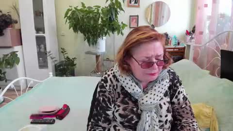 Flowerlower online show from September 20, 2:40 pm