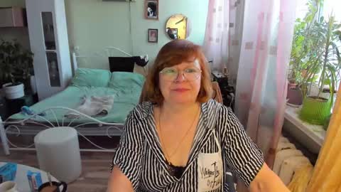 Flowerlower online show from February 5, 6:51 am