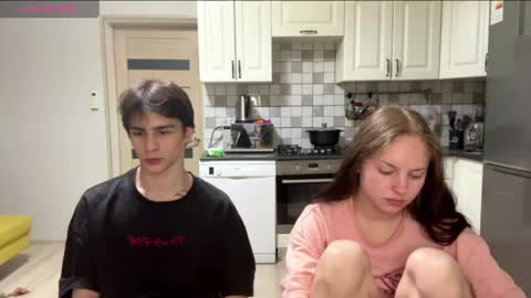 flowerscouple online show from April 6, 10:22 pm