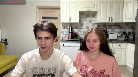 flowerscouple online show from April 9, 10:26 pm