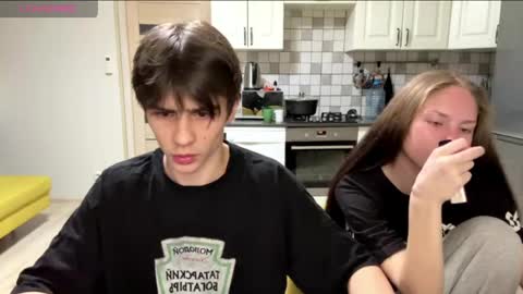 flowerscouple online show from April 16, 10:12 pm