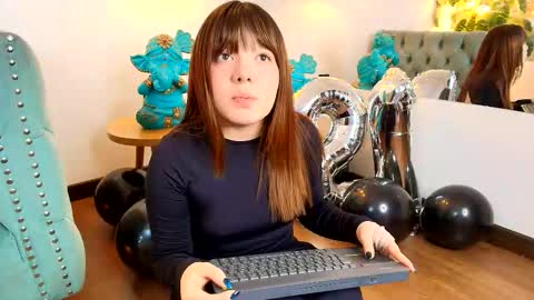 Snapshot of fluffy_bubble21 chatting on September 21, 3:52 am FLUFFY BUBBLE online show from September 21, 3:52 am