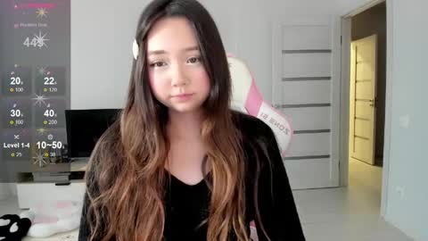 Snapshot of fluffy_rose chatting on May 21, 3:02 am Rose online show from May 21, 3:02 am