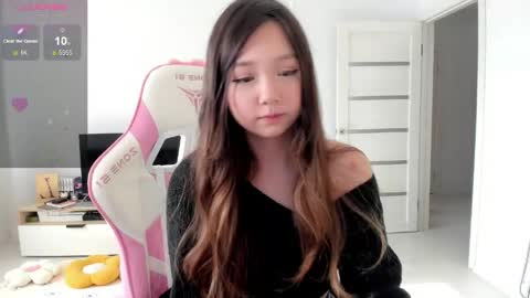 Snapshot of fluffy_rose chatting on June 8, 1:09 am Rose online show from June 8, 1:09 am